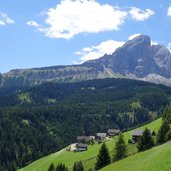 RS wuerzjoch strasse bei untermoi viles und peitlerkofel