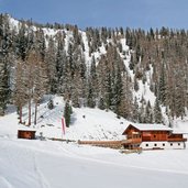 marxegger alm winter weissenbach ahrntal