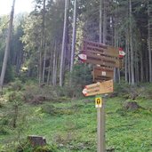 weg dolomiten hoehenweg zur putzalm