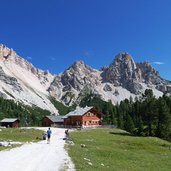 ucia pices fanes kleinfanes huette jausenstation