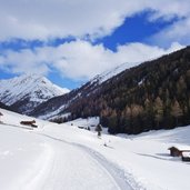 huetten im altfasstal winter