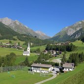 kals kalsertal blick auf st georg kirche dahinter grossdorf fr