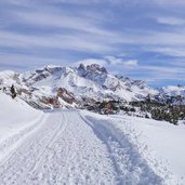 dolomiten hoehenweg winter dahinter lavinores bis hohe gaisl