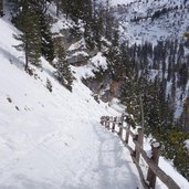 weg a von sennes richtung pederue winter