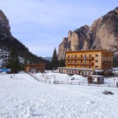 pederue rautal enneberg winter beginn weg nach sennes