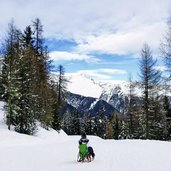 abfahrt auf rodelbahn speikboden winter