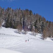 skitourengeher bei untere pertinger alm