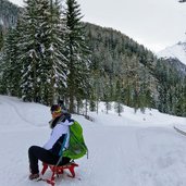 abfahrt auf rodelbahn speikboden winter discesa slittino lutago