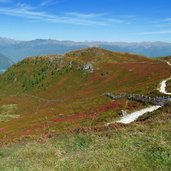 herbstlandschaft heide am kronplatz autunno plan de corones