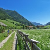 ahrntal talweg westlich von bei steinhaus radfahrer pista ciclabile cadipietra