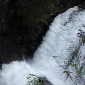 zweiter reinbach wasserfall seconda cascata di riva