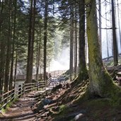 franziskusweg taufers bei dritter reinbach wasserfall