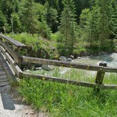 bruecke ueber den pfunderer bach bei hinterdrittel