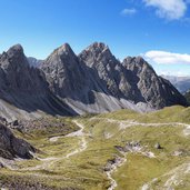 lienzer dolomiten kerschabaumertoerl gamswiesenspitzen und blosskofel und rauchbichl laserztal und laserzwand