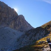 weg aufstieg unter rosskopf zum obstanser see