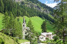 villgraten kalkstein mit maria schnee kirche