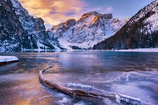 Adobe Stock earlybooking winter pragser wildsee sonnenaufgang