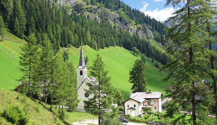 villgraten kalkstein mit maria schnee kirche