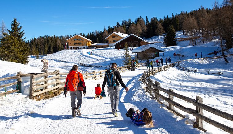 schneelandschaft roner alm ankunft