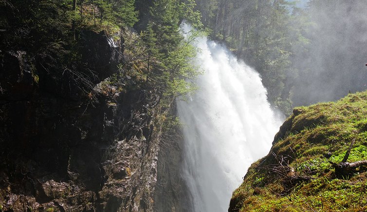 Hike to the Riva Waterfalls - Val Pusteria / Pustertal