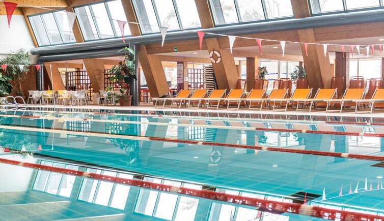 Copertina Cron Schwimmbad